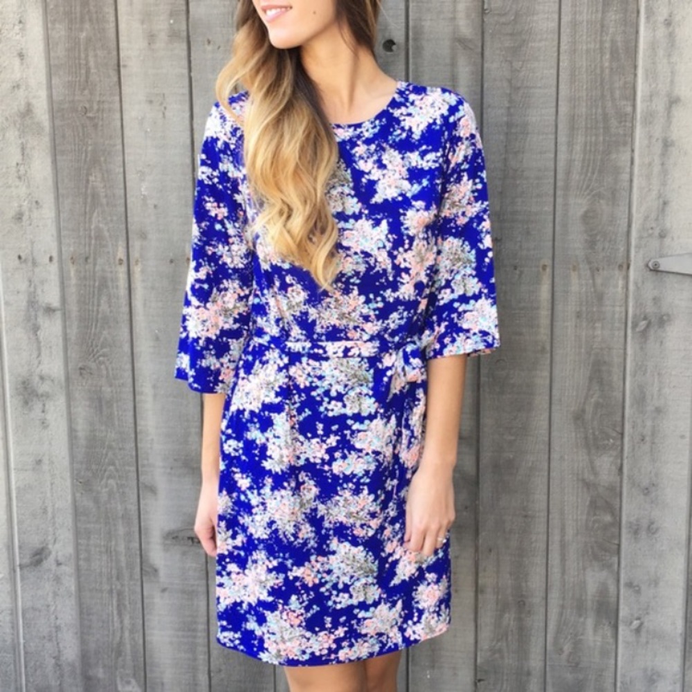 Gorgeous Royal Blue Floral Dress!  💙❤️ - Picture 3 of 8